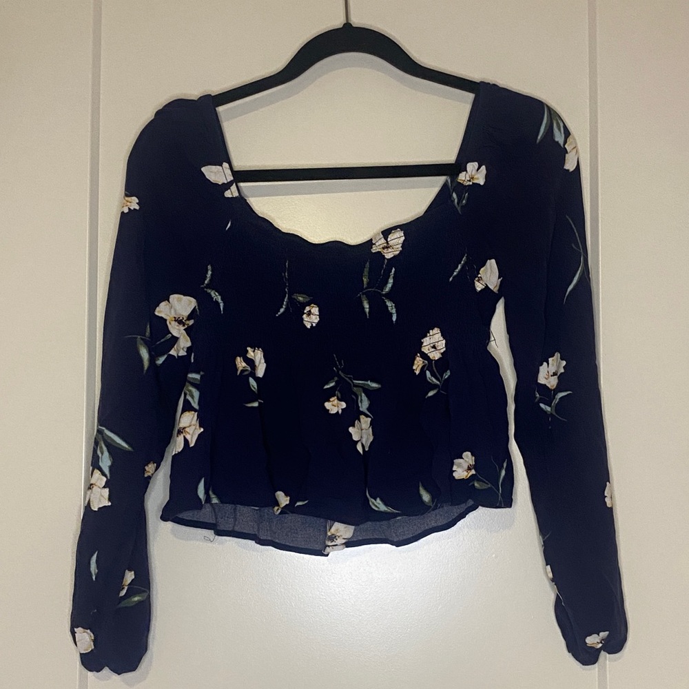 Pacsun Long sleeve floral crop top